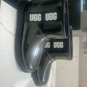 NEW Ugg classic clear mini boots 8 black